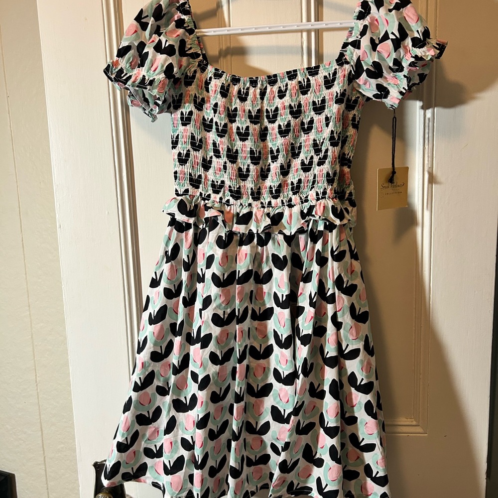 Elegant Floral Smocked Dress in Pink and Black